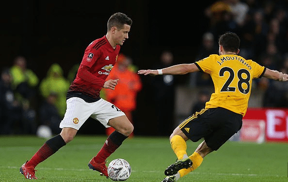 才使两人在 才使两人在